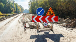 Baustellenzufahrt: Kosten, Vorschriften, Genehmigungen