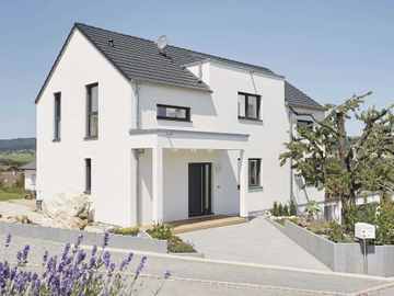 Haus mit Einliegerwohnung Haus mit Einliegerwohnung