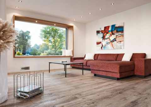 Musterhaus Montana - Wohnbereich mit Sitzfenster Musterhaus Montana - Wohnbereich mit Sitzfenster