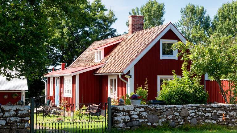 Klassisches Schwedenhaus in falunroten Anstrich Klassisches Schwedenhaus in falunroten Anstrich