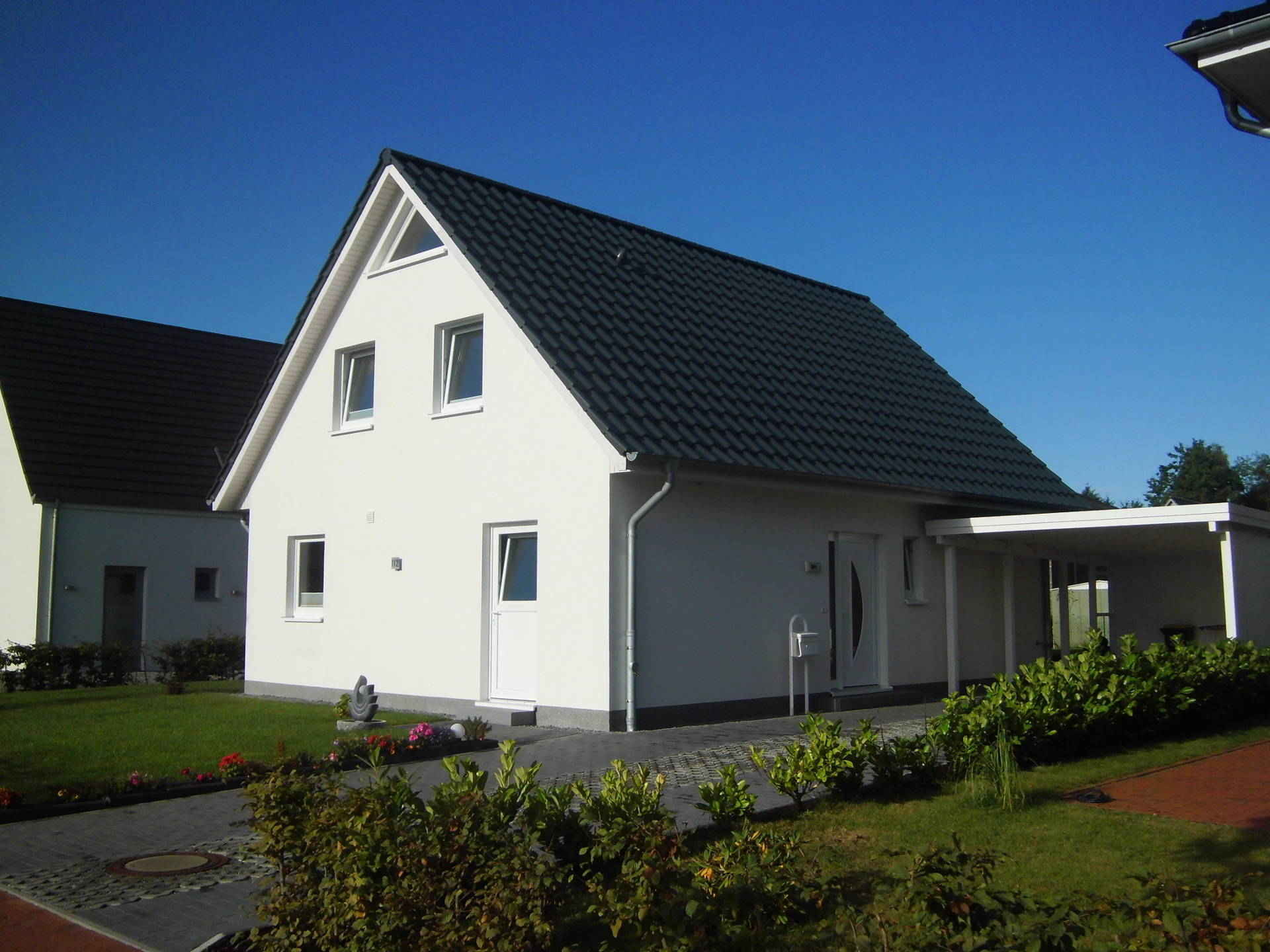 Prodomus Bau GmbH - Einfamilienhaus 100