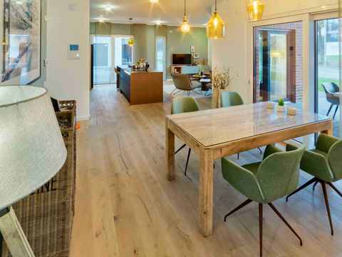 Musterhaus Stelle beleuchteter Essbereich Musterhaus Stelle beleuchteter Essbereich